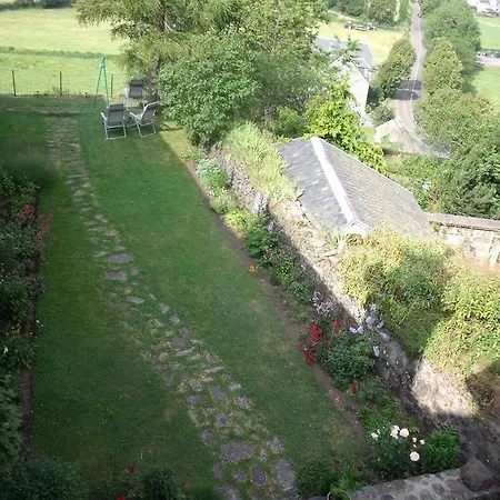 Bed and Breakfast Chambre D'hotes La Maison De Barrouze Salers