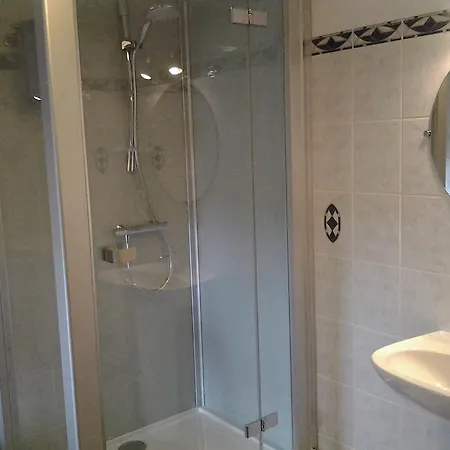 Bed and Breakfast Chambre D'hotes La Maison De Barrouze Salers